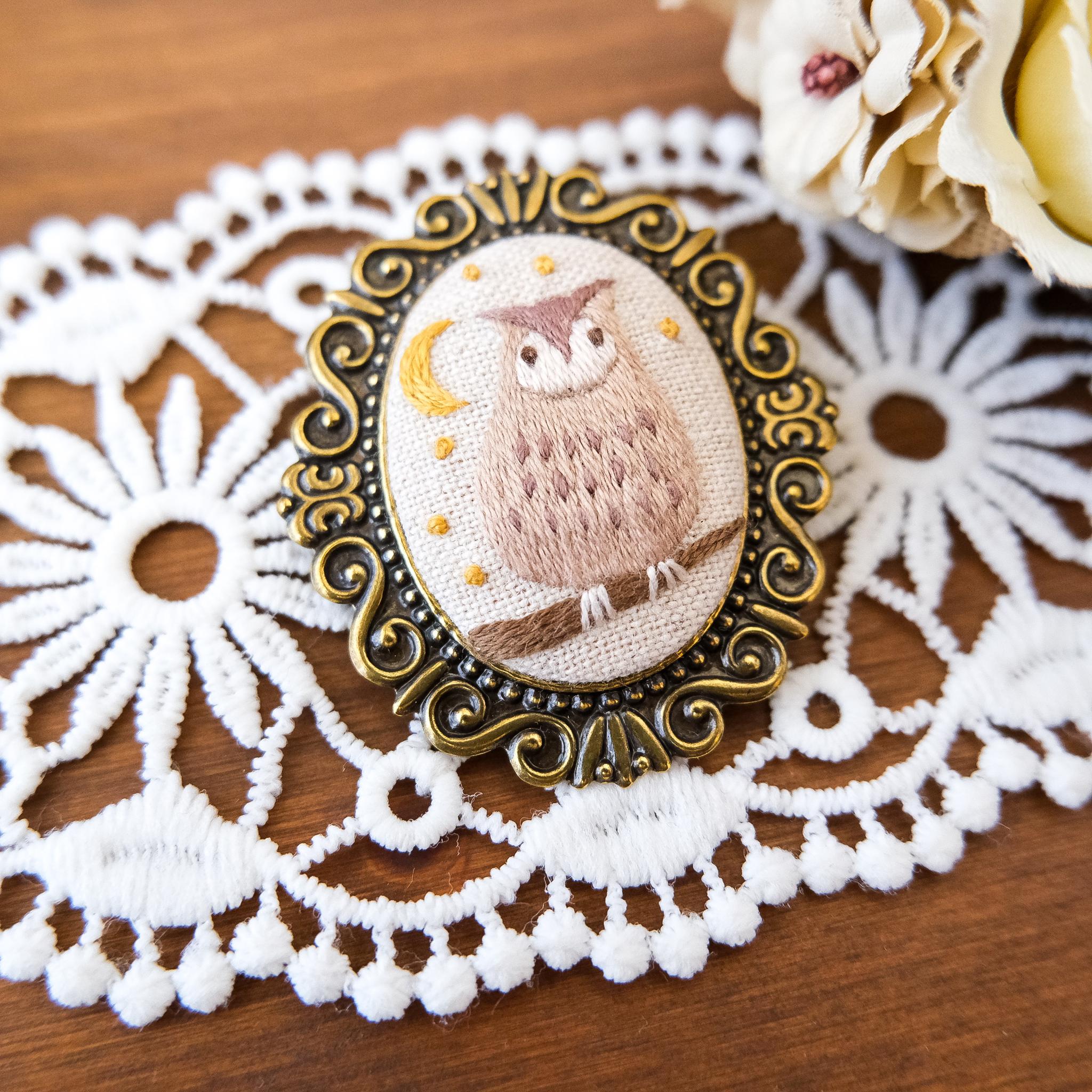 【受注制作】森の仲間たちのブローチ(フクロウ)　＊刺繍 | 5枚目